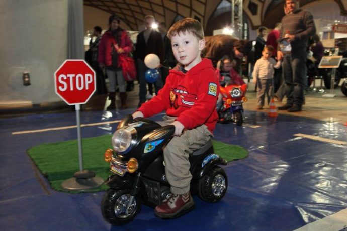 Motocykl 2013 - Kam s dětmi v Praze
