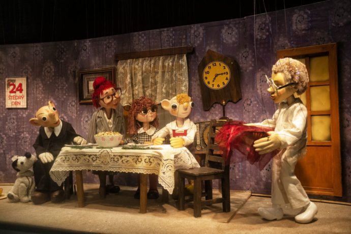 Dárky pod stromeček od Spejbla a Hurvínka