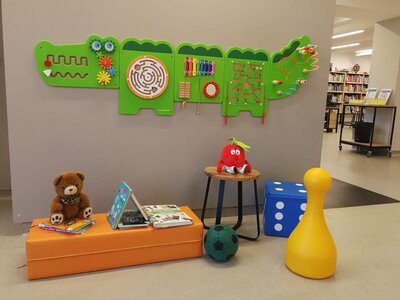 Pojďte si hrát mezi knížky