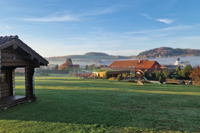 Soutěž o pobyt v areálu U Radešínka. Jen hodinu od Prahy, přesto v idylické přírodě!  