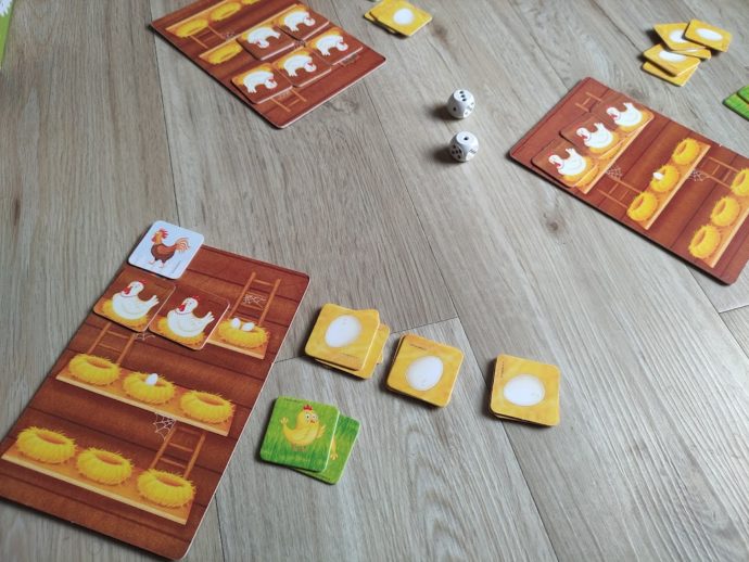 Vyhraje ten, kdo má plný kurník slepiček. Foto: ©Kateřina Šimková