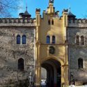 Hauenštejn neboli Horní hrad se nachází v romantickém prostředí krásné přírody