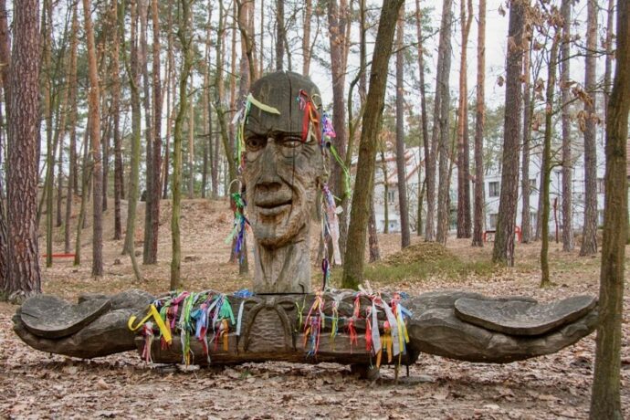 Lesopark lesních bytostí. Foto: ©Máchův kraj