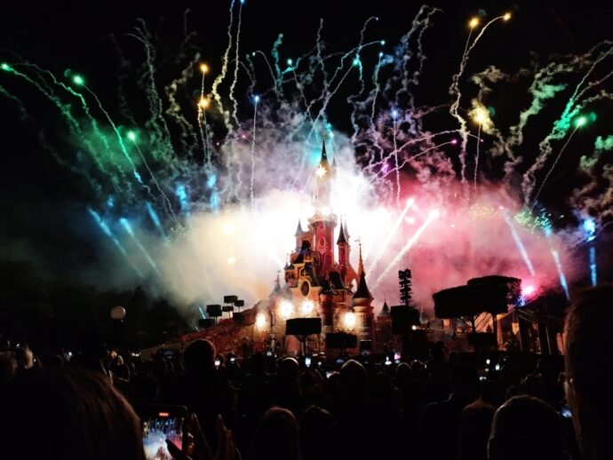 Ohňostroj v Disneylandu. Foto: © Rudolf Rustler