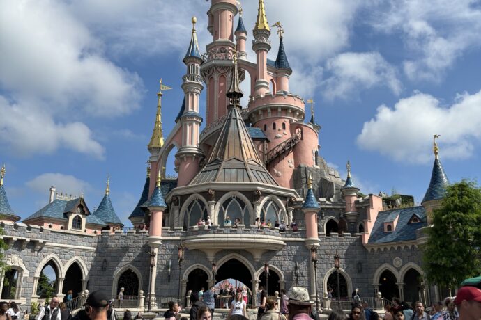 Zámek Šípkové Růženky v Disneylandu. Foto: © Kateřina Pekařová