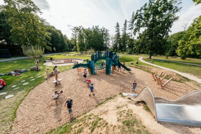 Dětské hřišti v parku Na Vinici. Foto: ©Michal Král