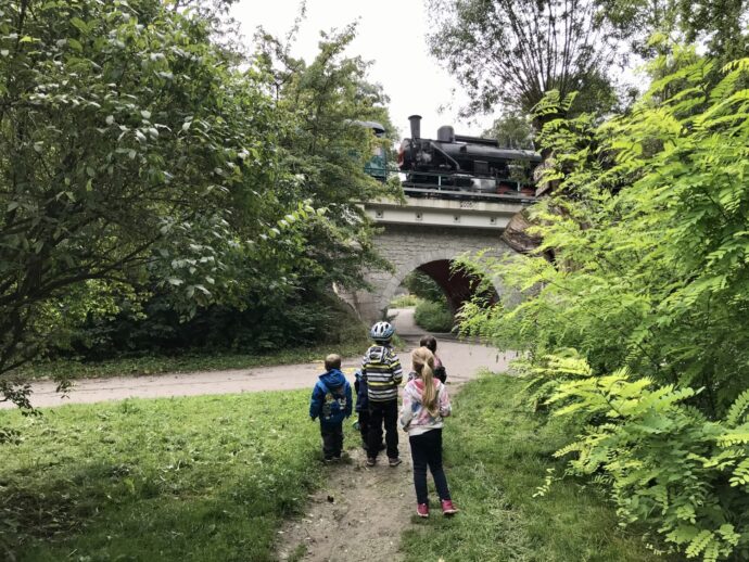 Prokopské údolí lze projet i vlakem. Foto: ©Šárka Kobrynová