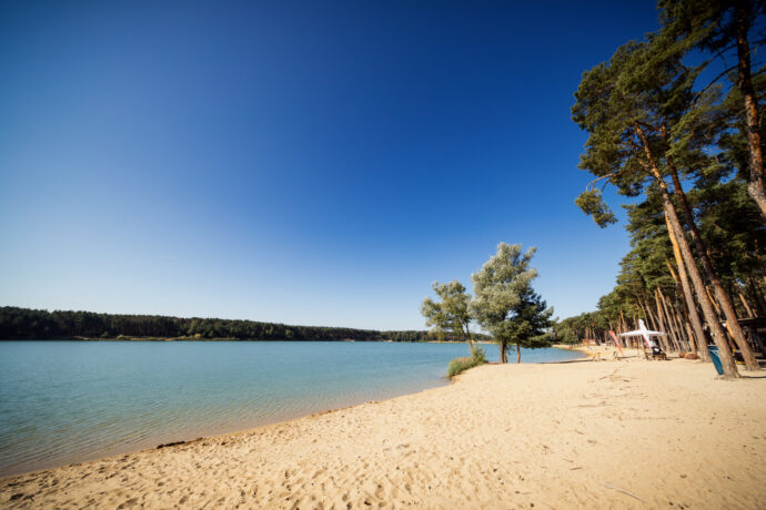V přírodě i na koupališti. Kde se zchladit ve středních Čechách?