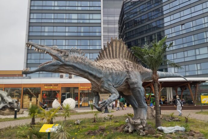 Čůrající dinosaurus? Prozkoumejte jejich svět v pražském DinoParku!