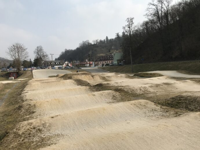 Pumptrack v Nižboru. Foto: ©Šárka Kobrynová