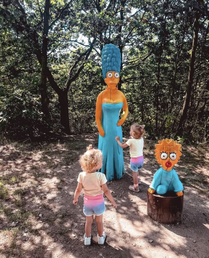 Oblíbená americká rodinka v bílinském pohádkovém lese. Foto: © K. Pekařová