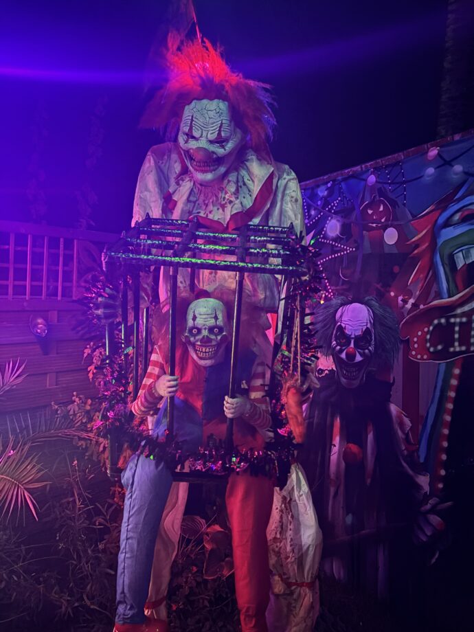 Dekorace jsou opravdu hodně strašidelné. Halloweenská zahrada v Třebenicích. Foto: © KPek