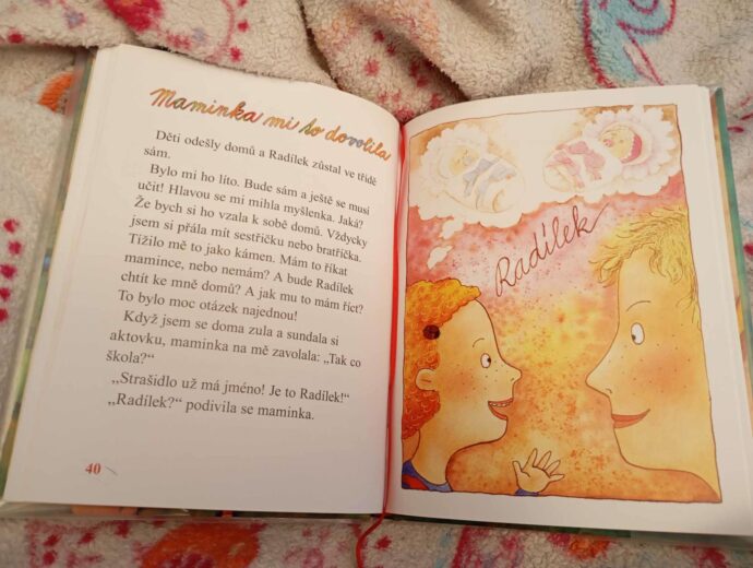 Knížka Školní strašidlo. Foto: ©Sabina Huřťáková