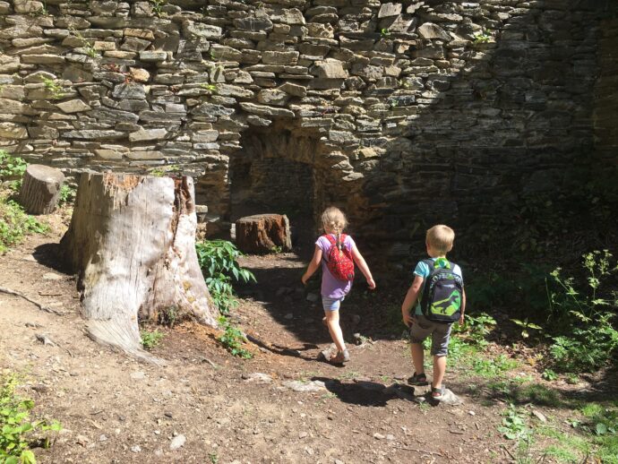 Karlův hrádek u Purkarce. Foto © se svolením Sabinah