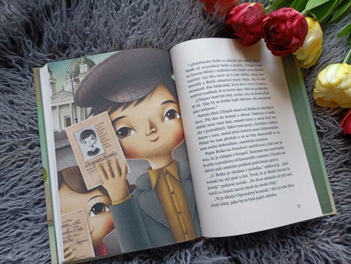 Kniha Děti z náměstí Tří křížů. Foto © se souhlasem Sabina Huřťáková