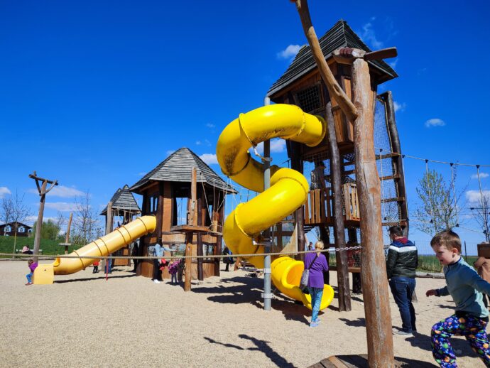 Zoo Chleby. Dětem se na dětském hřišti bude líbit. Foto se svolením Lucie Stříbrná