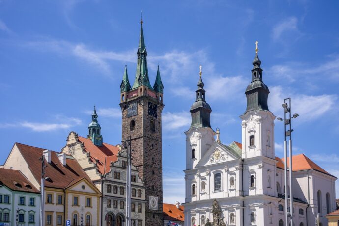 Kam s dětmi v Klatovech? Černá věz, indoorové hřiště i Stezka v korunách stromů