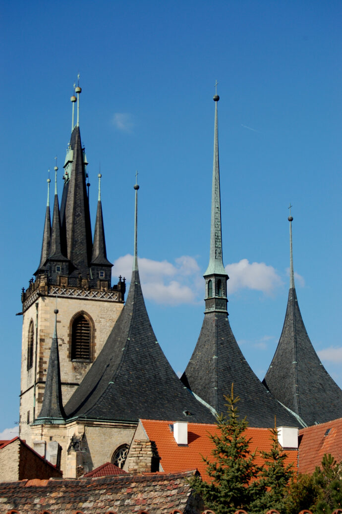 Kostel sv. Mikuláše v Lounech. Foto © Autor Martina Pauerová, Wikipedia, CC BY 3.0