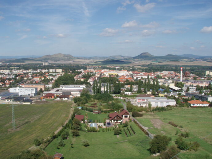 Louny od jihu. Foto © Palu – Vlastní dílo, Wikipedia, CC BY-SA 3.0