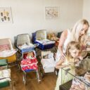 Kočárky a panenky. Foto: ©Vít Švajcr