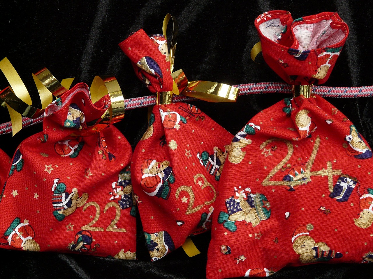 Adventní kalendář může být v pytlíčkách. Foto: © Hans Pixabay