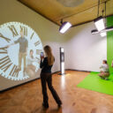 Staňte se součástí pražských ikonických hodin a nezapomeňte zvednout hlavu vzhůru. Spatříte barokní strop, který byl objeven teprve nedávno. Foto: ©Praga Magica