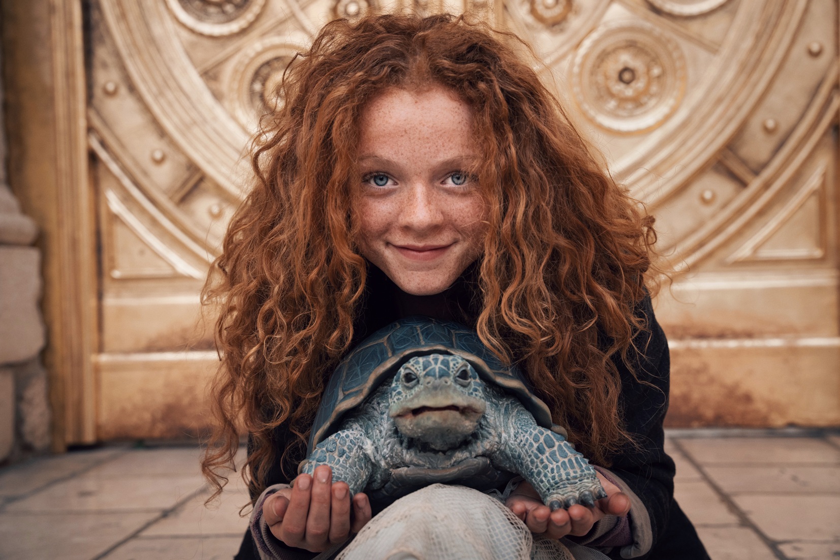 Alexa Goodall jako "Momo". Foto: ©Dívka MOMO a zloději času